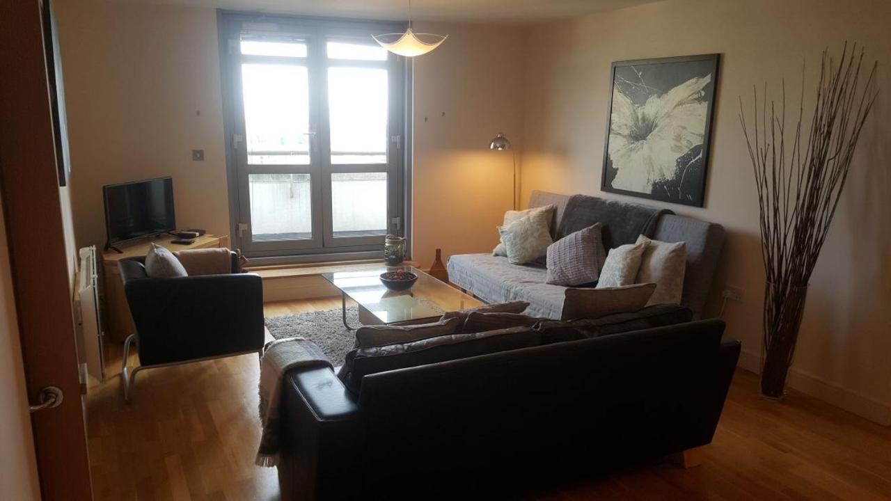 Sky Night Serviced Apartments Cardiff Eksteriør bilde