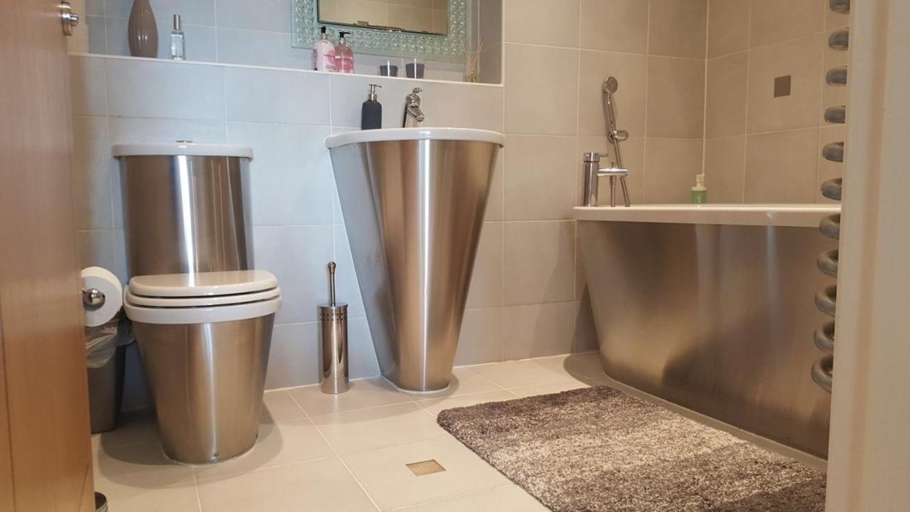 Sky Night Serviced Apartments Cardiff Eksteriør bilde