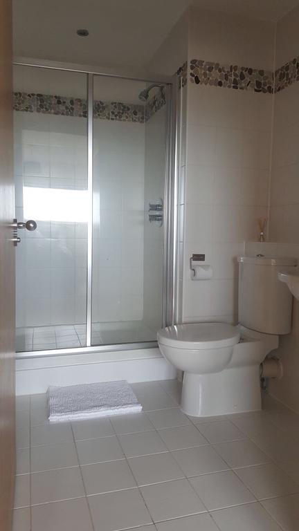 Sky Night Serviced Apartments Cardiff Eksteriør bilde