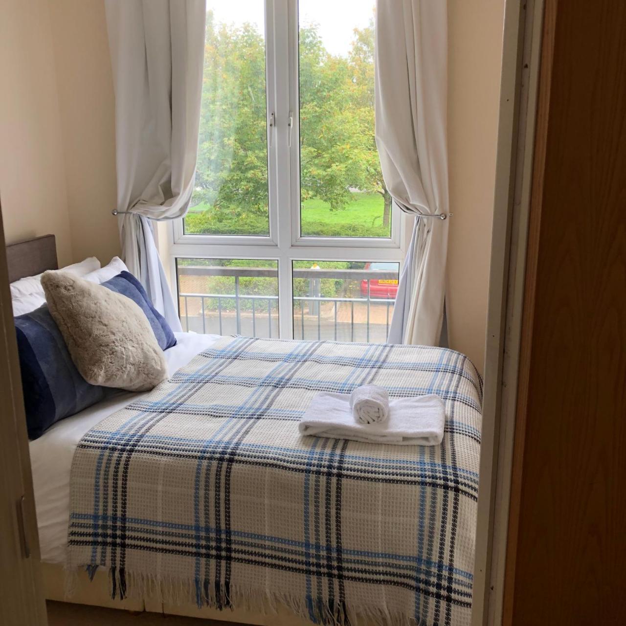 Sky Night Serviced Apartments Cardiff Eksteriør bilde